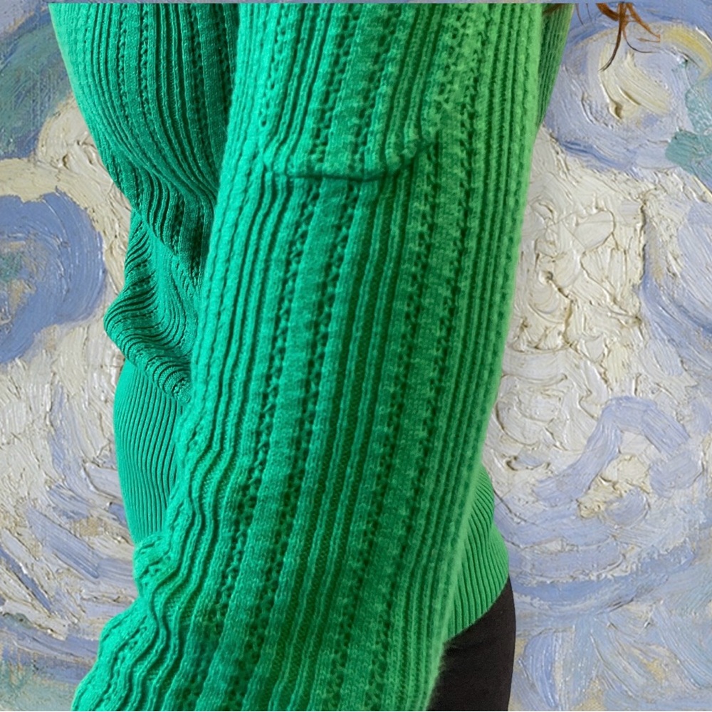 FREE with purchase: Old Navy bright green long-sleeve top. 100% cotton. Size S - Picture 3 of 9